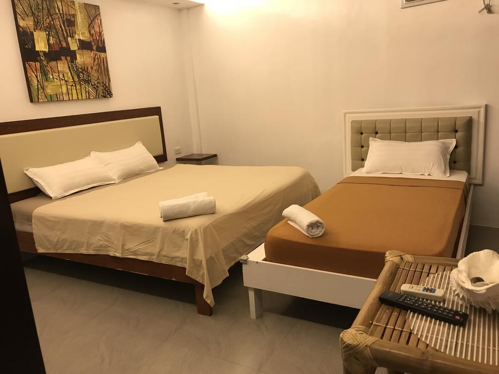 Koko'S Place Diniwid 발라박 외부 사진